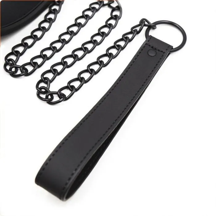 Idea Couples 1717MQ Film Noir Blackout Lined Bondage Collar with Leash Set